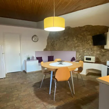 아파트 Quinta Amendoeiras *