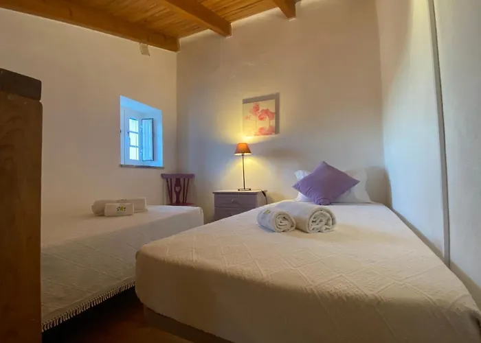 Quinta Amendoeiras Apartment *